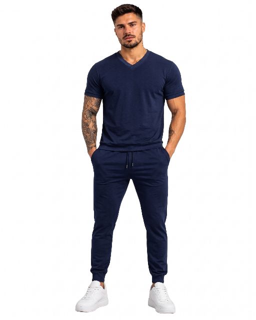 Camiseta Gola V + Calça Jogger